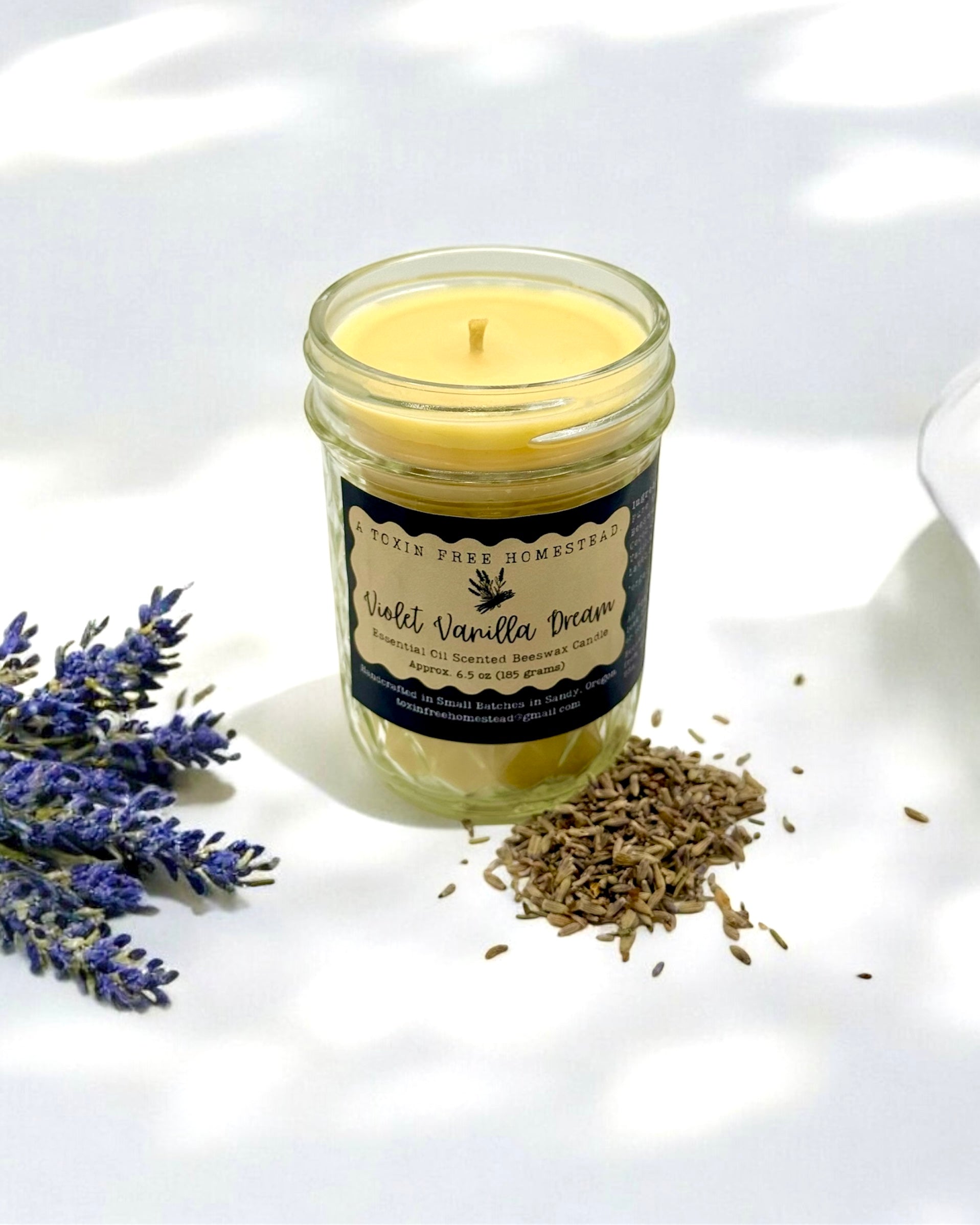 Violet Vanilla Dream Aromatherapy Beeswax Candle (6.5 oz)